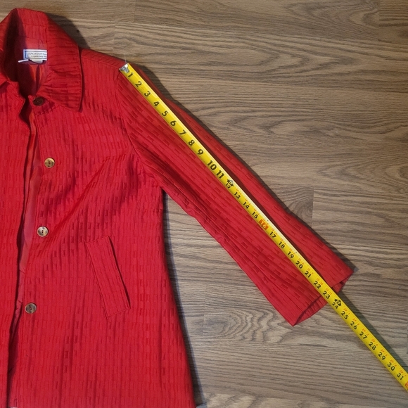 Vintage Red Textured Jacket - Picture 10 of 10